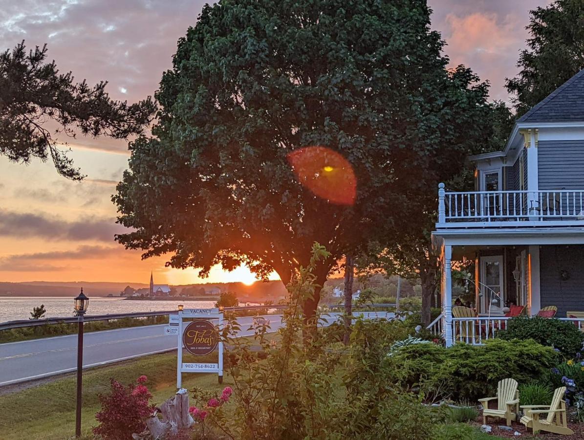 Toba'S Bed & Breakfast Lunenburg Luaran gambar